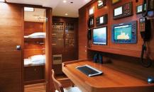 NAUTOR'S SWAN-CLUB SWAN 90