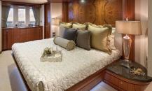 海上亞歷山大-90 MOTORYACHT