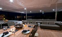 SUNREEF 102 DOUBLE DECK
