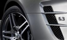 梅賽德斯-奔馳SLS AMG
