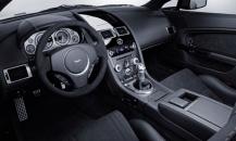 阿斯頓馬丁V12 Vantage