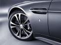 阿斯頓馬丁V12 Vantage