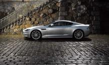 Luxury car