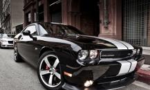 道奇Challenger SRT8 392