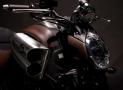 雅馬哈愛馬仕版Vmax摩托車