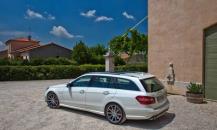 梅賽德斯奔馳E63 AMG Wag