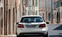 梅賽德斯奔馳E63 AMG Wag