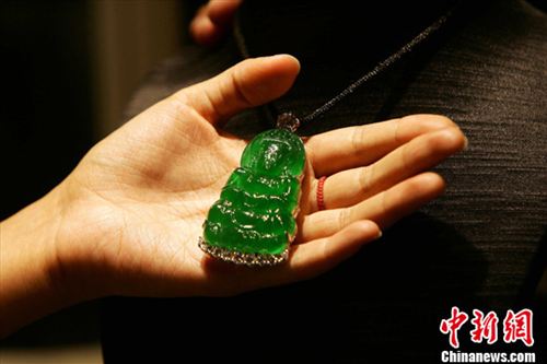 1.2億元天價帝王綠翡翠觀音亮相太原