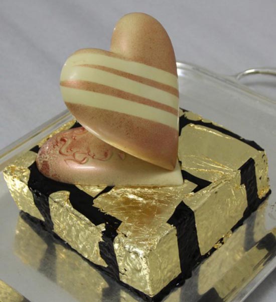 “土豪金”金箔料理 24K黃金作食材