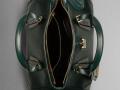 Burberry綠色Prorsum系列包款