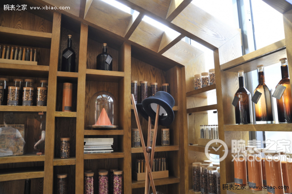 宇舶表 Johnnie Walker House鏤空限量腕表在中國發布