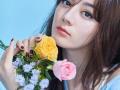 迪麗熱巴淺藍色連衣裙亮相， 清新裸妝少女感十足！