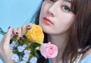 迪麗熱巴淺藍色連衣裙亮相， 清新裸妝少女感十足！
